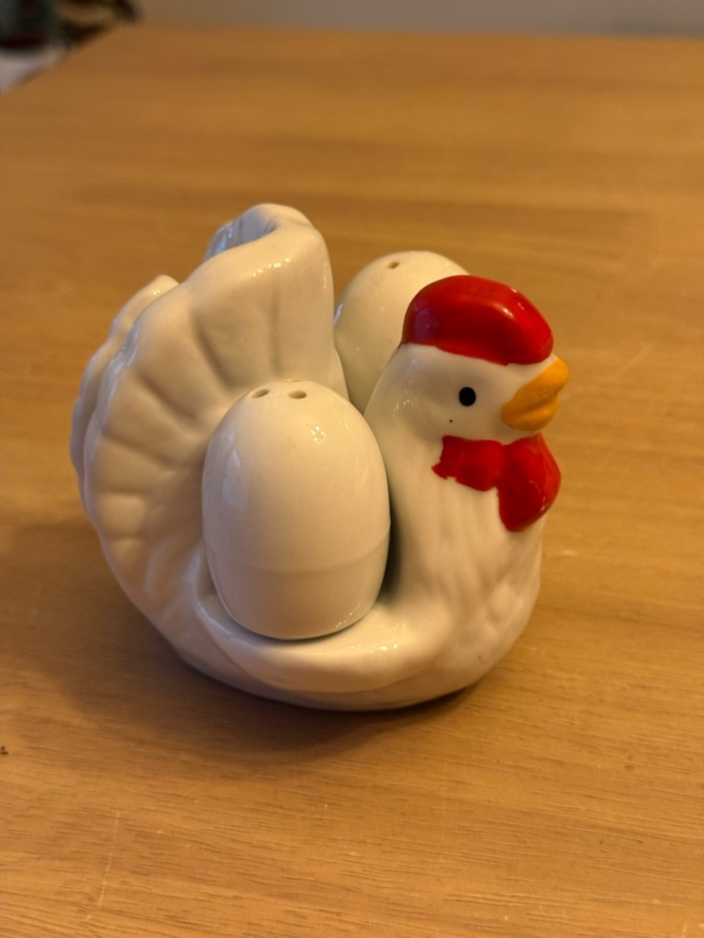 Vintage 3 Pc Ceramic Chicken Salt and Pepper Shaker Set With Napkin Holder